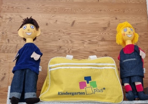 Tim und Tula begleiten die Kinder im verpflichtenden Kindergartenjahr